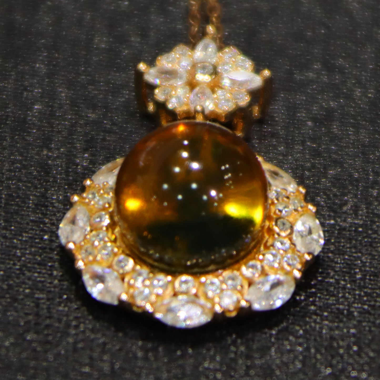 925 Sterling Silver with Zircon & Natural Mexico Blue Amber Round Pendant - 9mm Bead