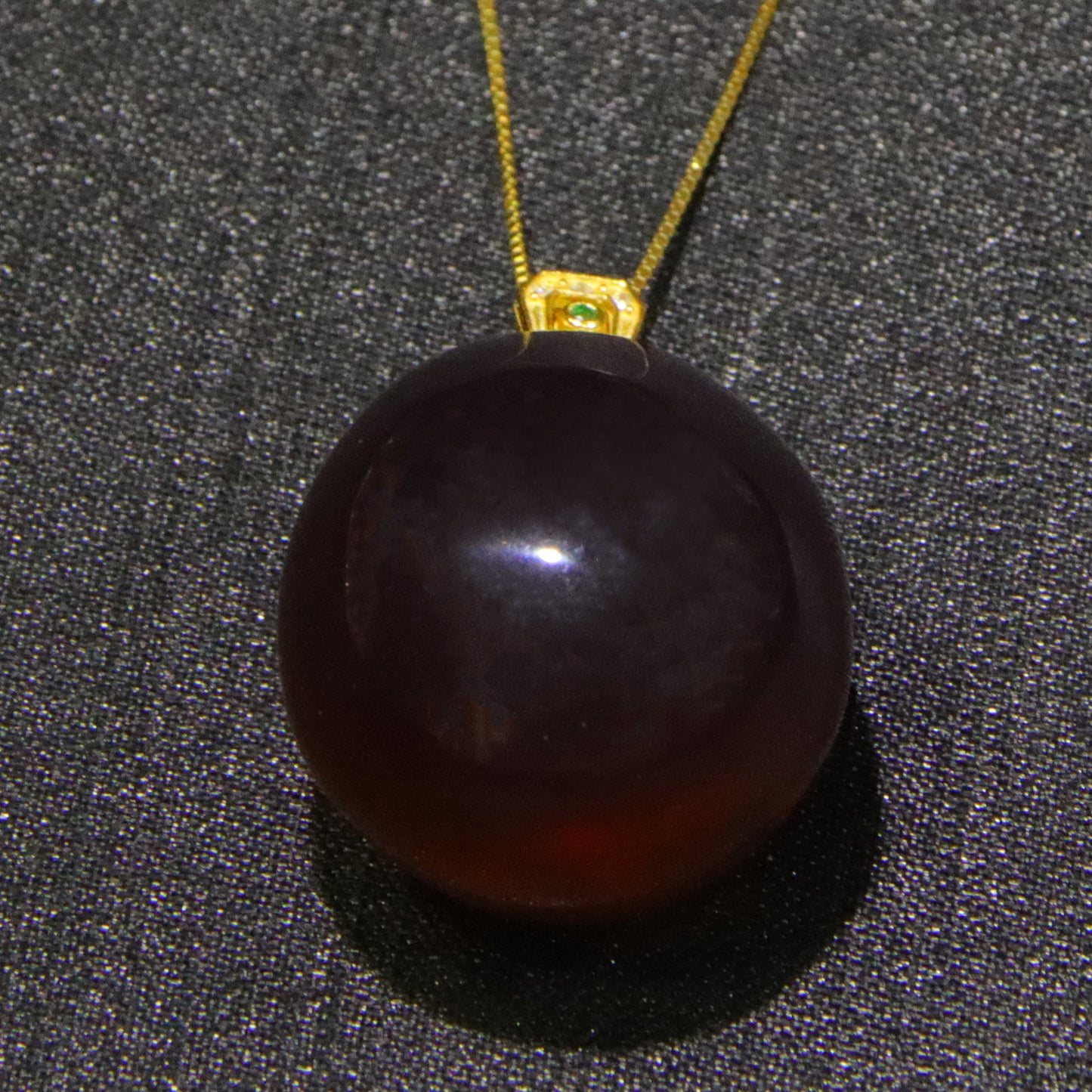 Fashion simple blue amber ladies 22.8mm party necklace pendant