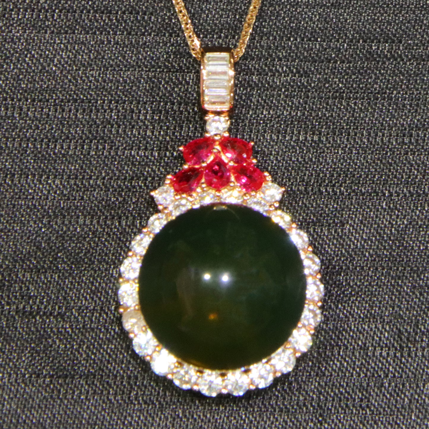 Fashionable and simple blue amber diameter 19mm 0.013kg ladies necklace pendant