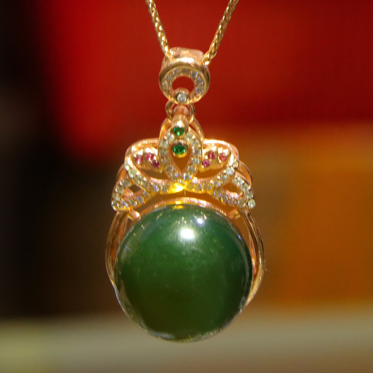 Fashionable and simple blue amber diameter 17mm 0.009kg ladies necklace pendant