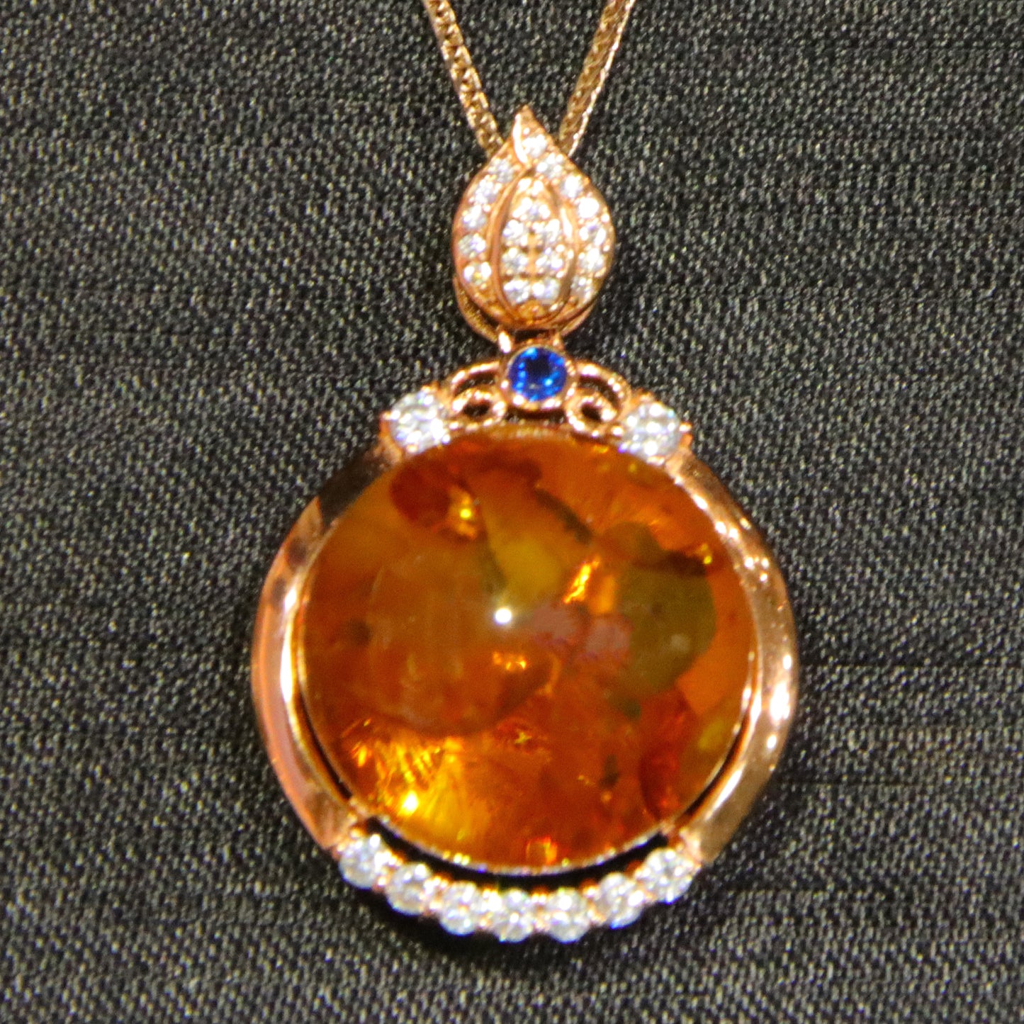 Fashion retro blue amber diameter 18mm 0.011kg ladies necklace pendant