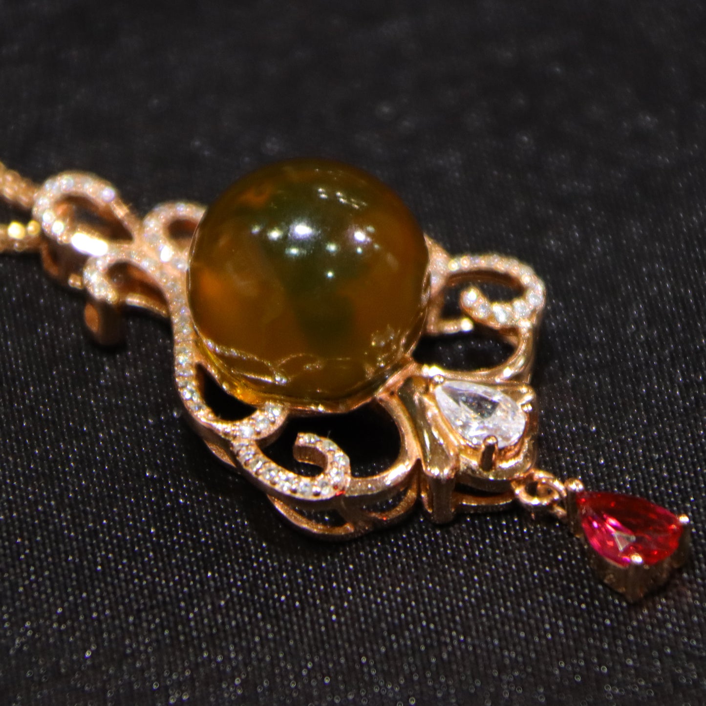 925 Sterling Silver Pendant with Natural Mexico Blue Amber Flower Design, 14mm Round Bead