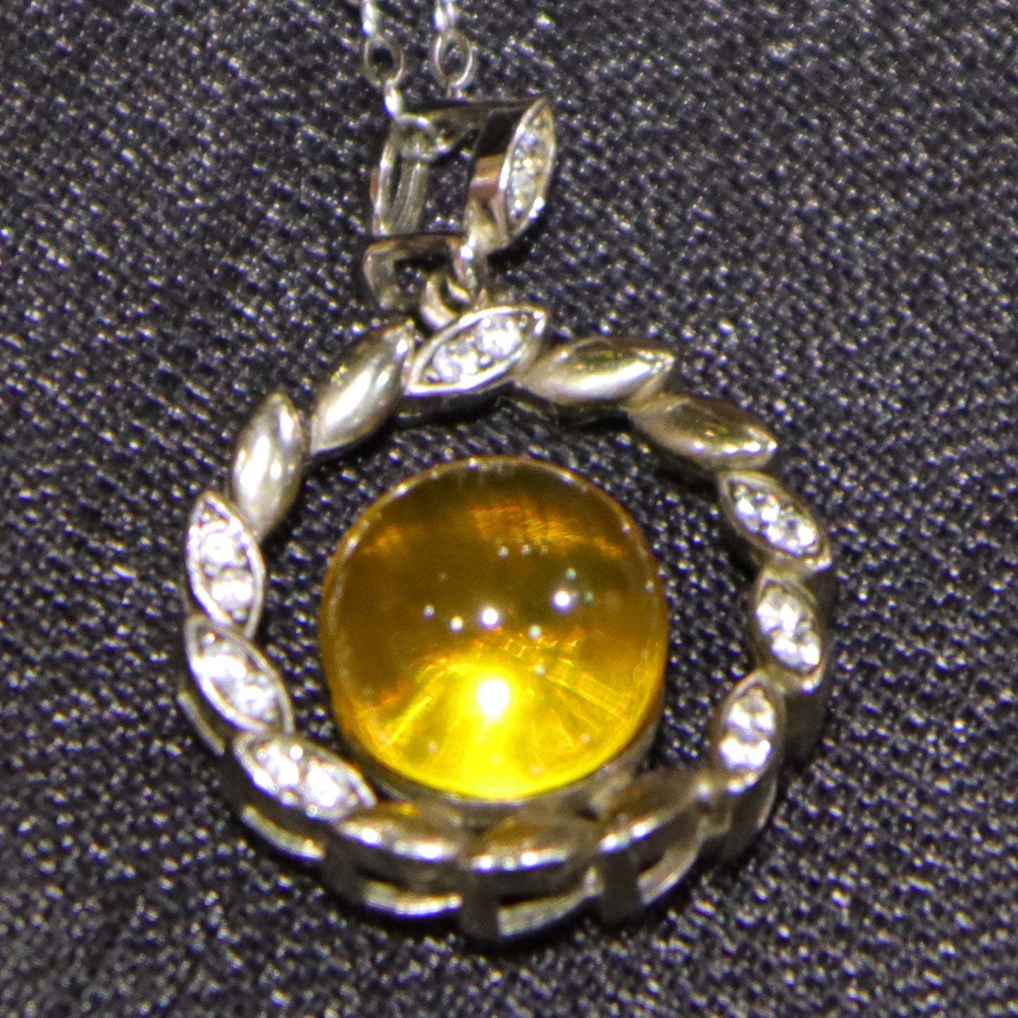 925 Sterling Silver Natural Mexico Blue Amber Round Pendant Necklace - 8mm Bead