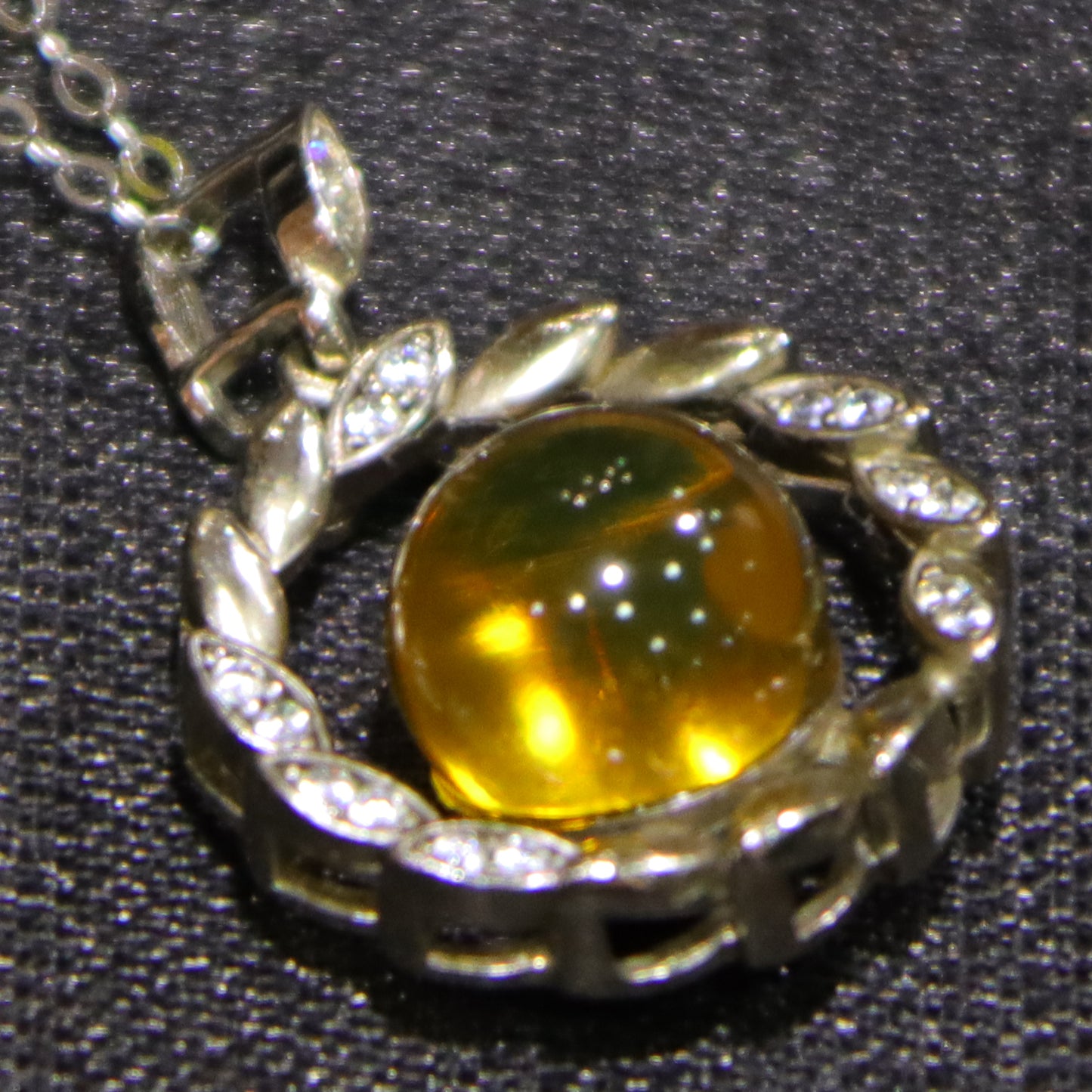 925 Sterling Silver Natural Mexico Blue Amber Round Pendant Necklace - 8mm Bead