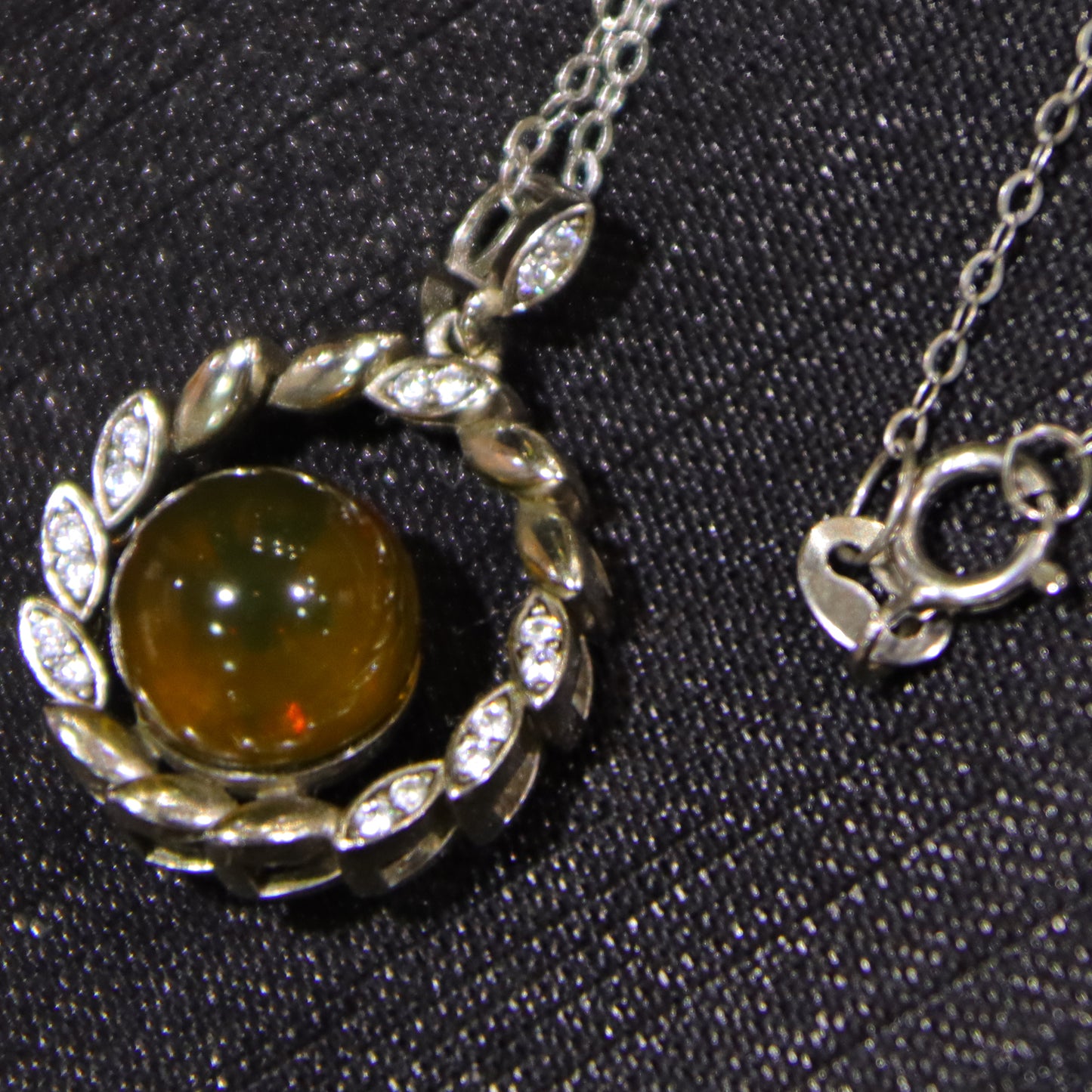 925 Sterling Silver Natural Mexico Blue Amber Round Pendant Necklace - 8mm Bead