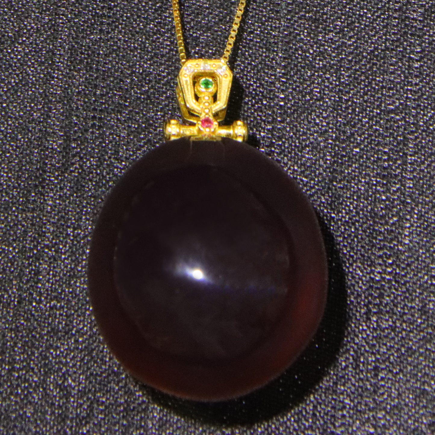 Fashion simple blue amber ladies 22.8mm party necklace pendant