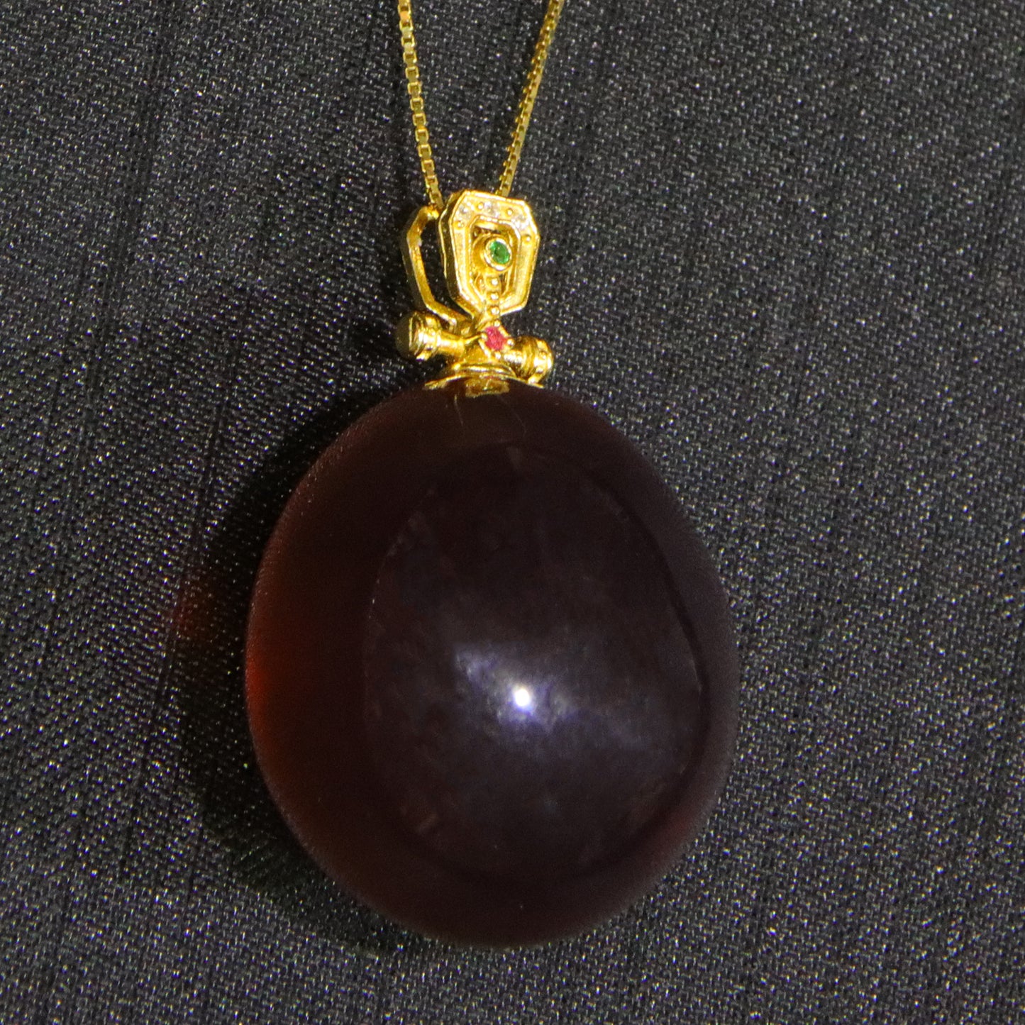 Fashion simple blue amber ladies 22.8mm party necklace pendant