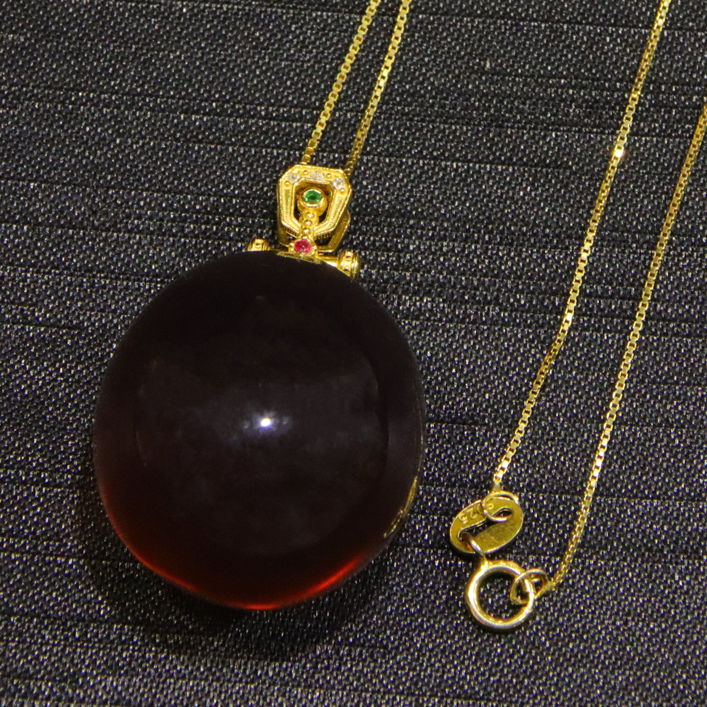 Fashion simple blue amber ladies 22.8mm party necklace pendant