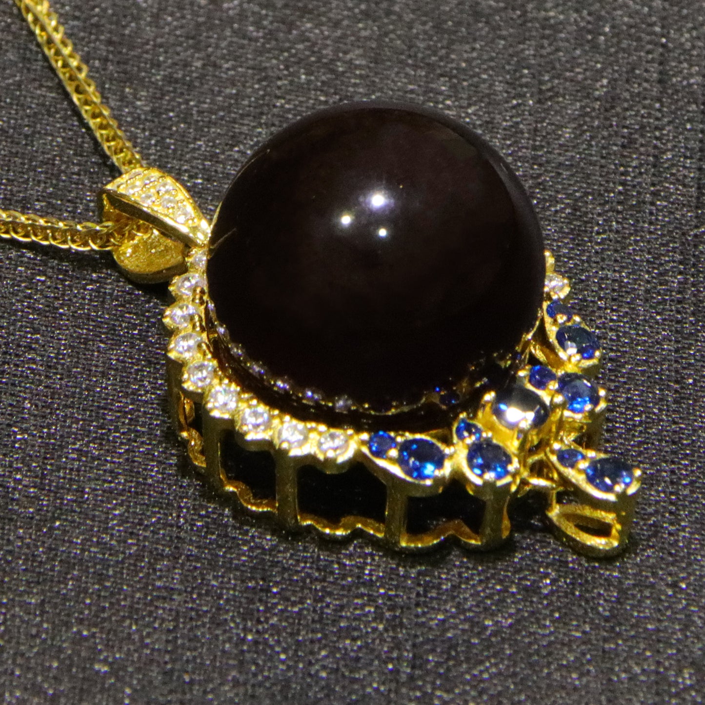 Fashion retro blue amber diameter 17mm ladies necklace pendant