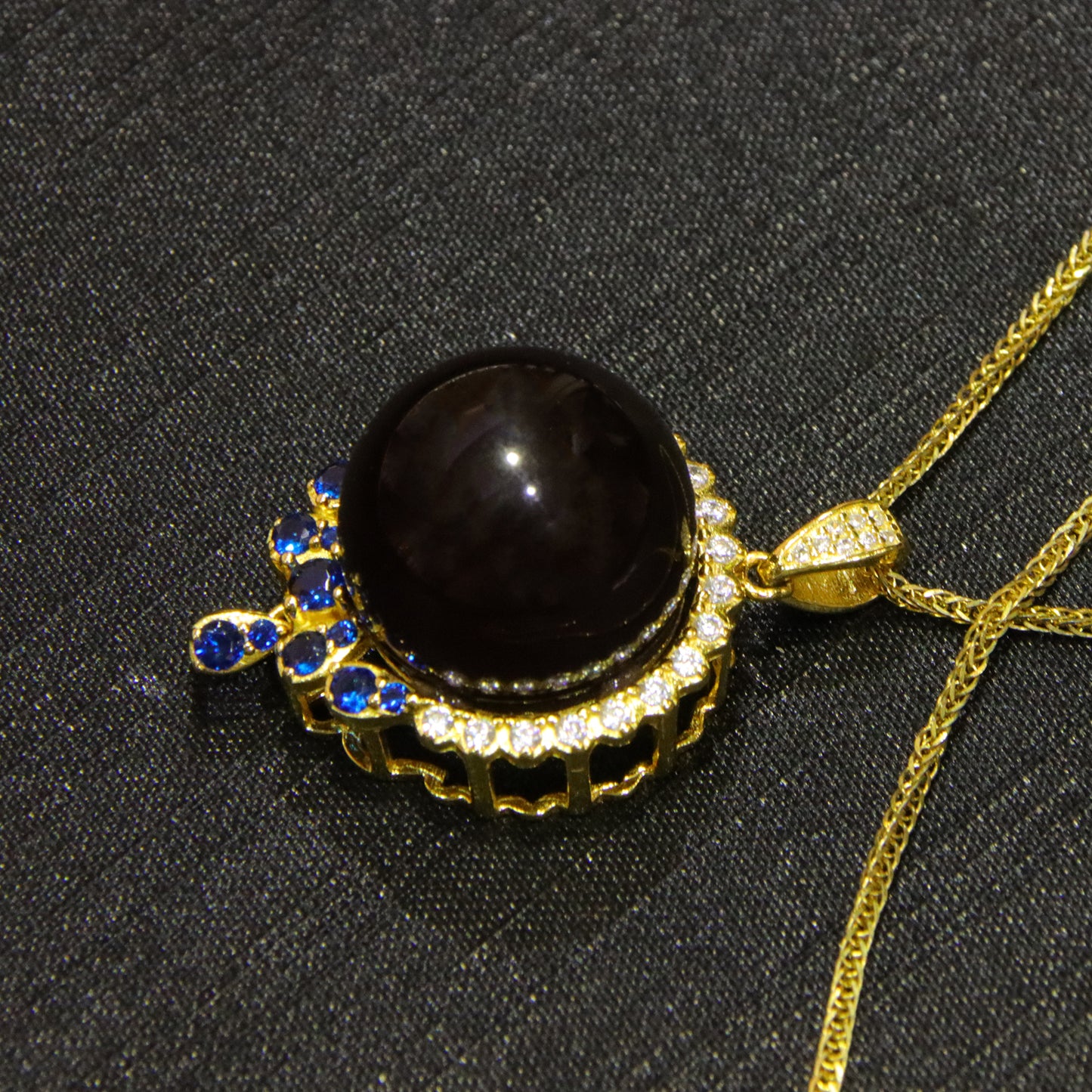 Fashion retro blue amber diameter 17mm ladies necklace pendant