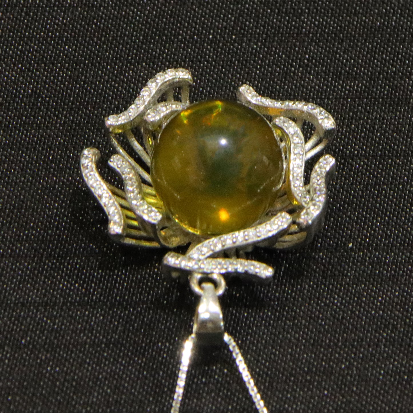Fashion retro blue amber diameter 13mm 0.007kg ladies necklace pendant
