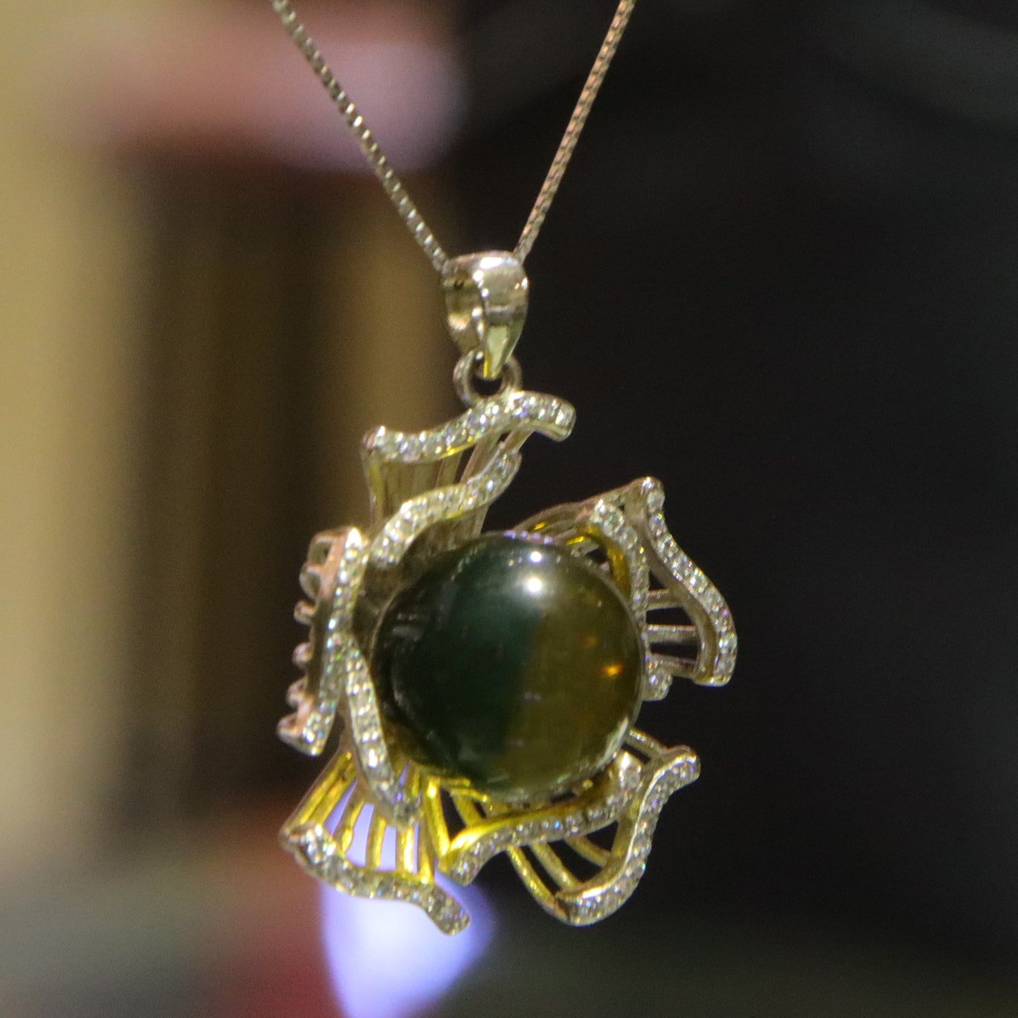Fashion retro blue amber diameter 13mm 0.007kg ladies necklace pendant