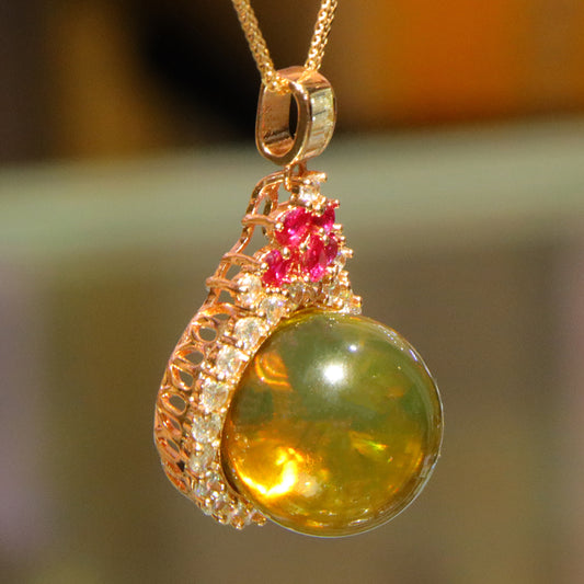 Fashionable and simple blue amber diameter 19mm 0.013kg ladies necklace pendant