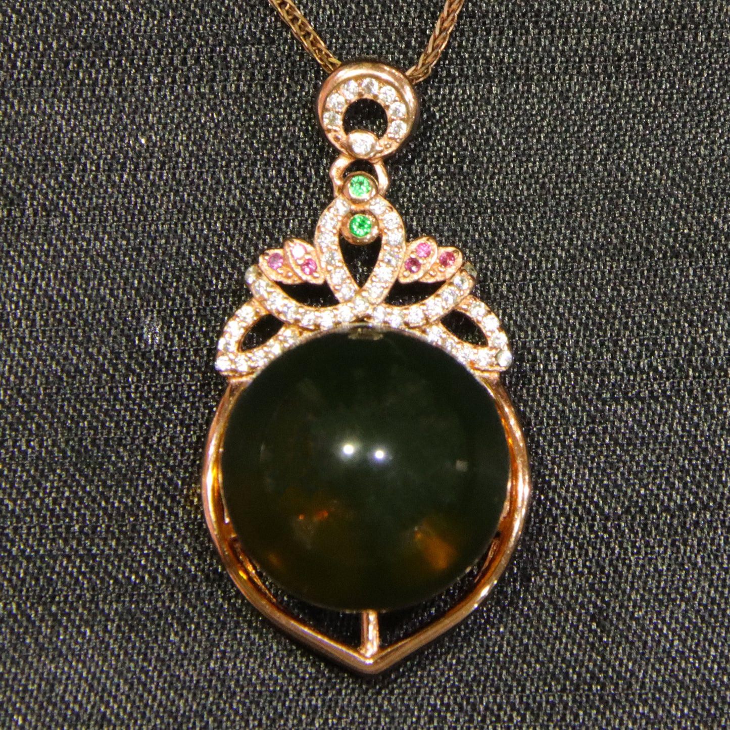 Fashionable and simple blue amber diameter 17mm 0.009kg ladies necklace pendant