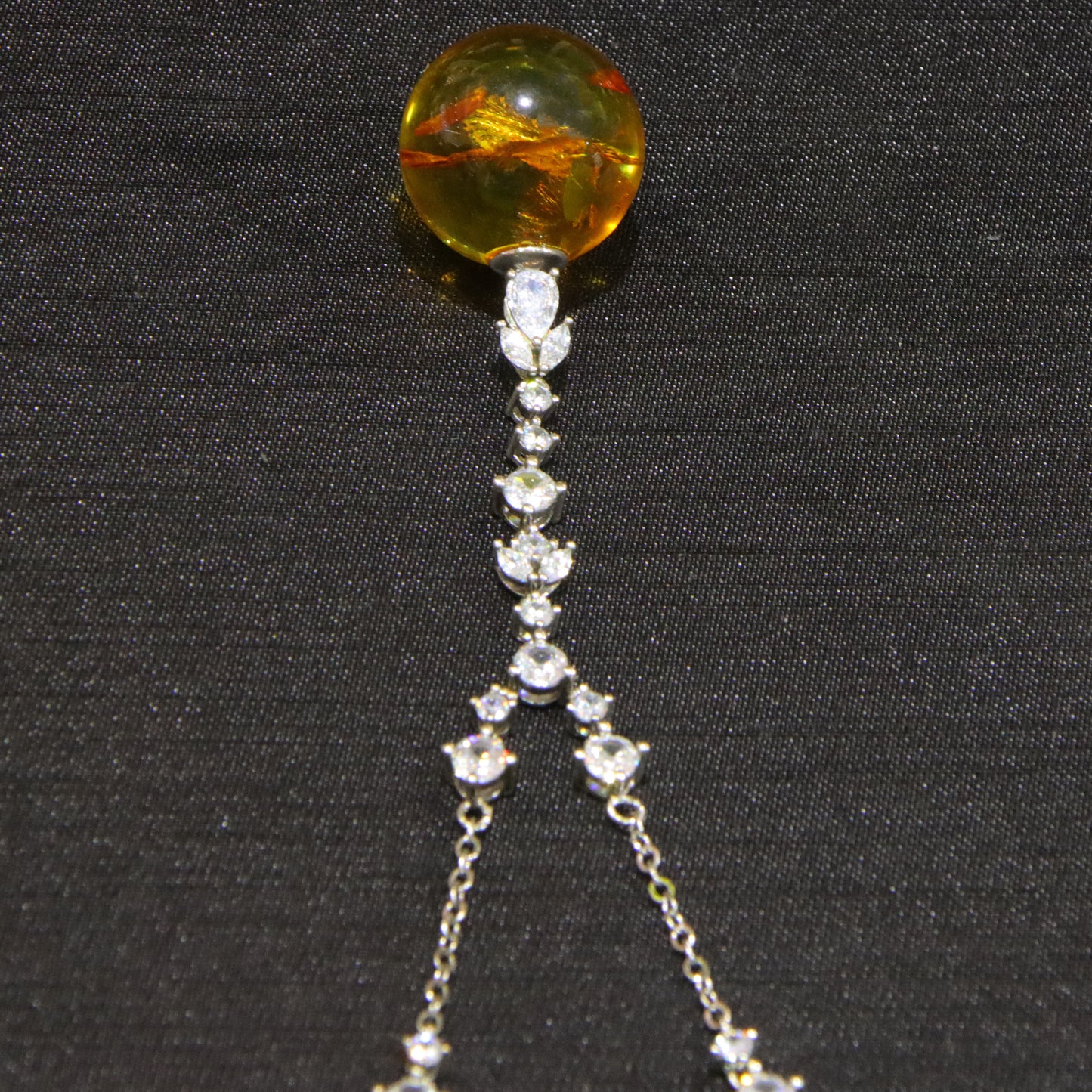 Fashion blue amber diameter 19mm 0.01kg ladies necklace pendant