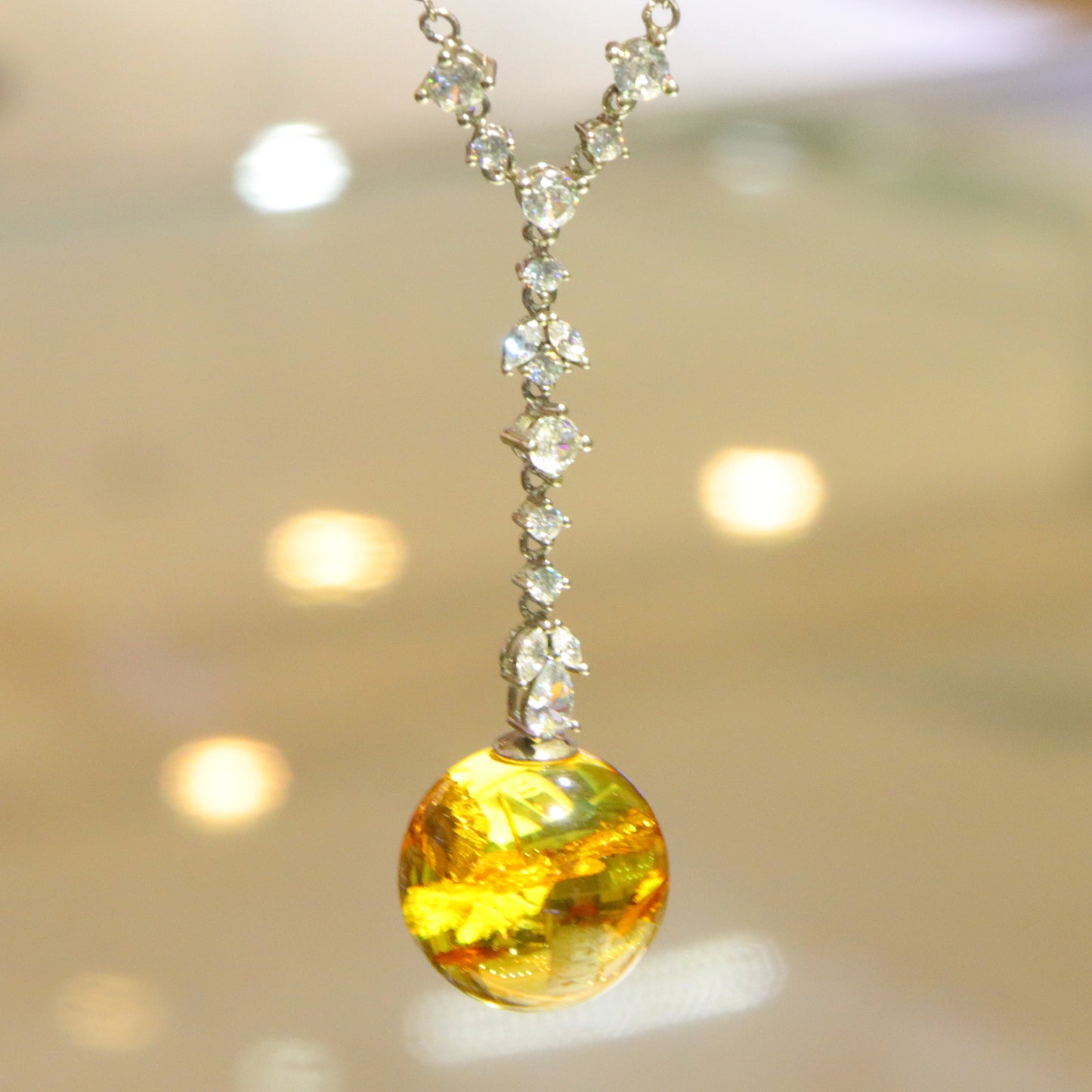 Fashion blue amber diameter 19mm 0.01kg ladies necklace pendant