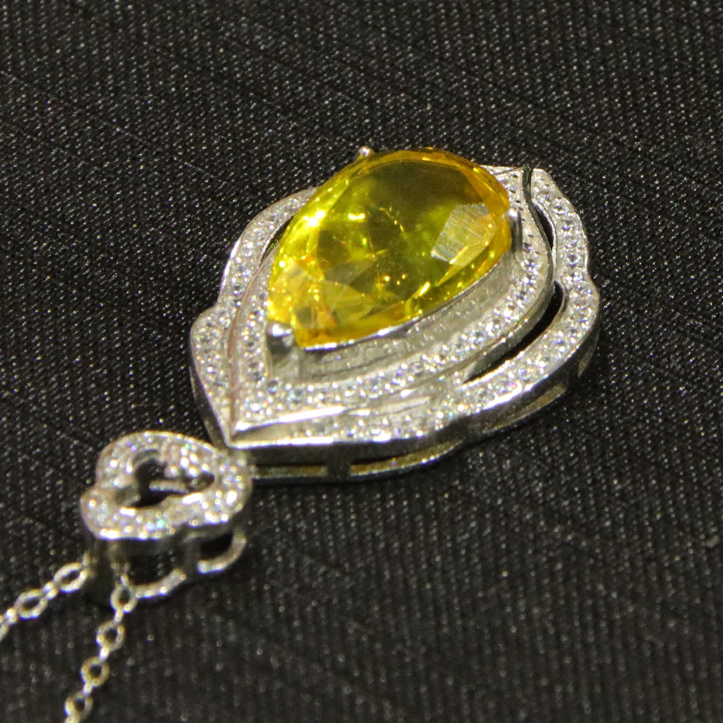 Retro simple blue amber diameter 9.1mm 0.003kg ladies necklace pendant