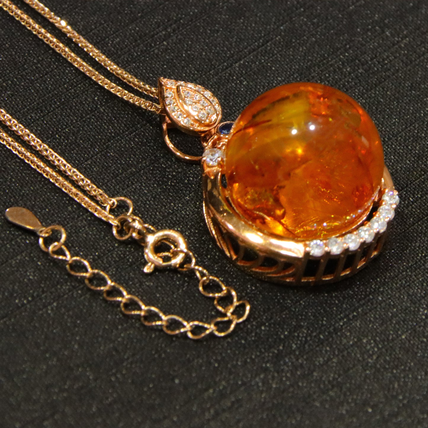 Fashion retro blue amber diameter 18mm 0.011kg ladies necklace pendant